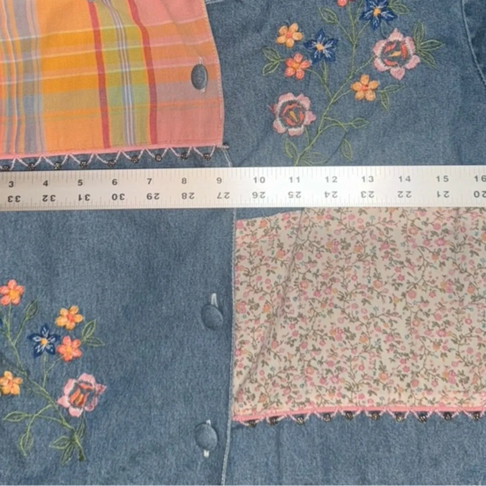 Vtg Bleu Bayou Denim patchwork blazer Embroidered floral‎ art  boho Size small